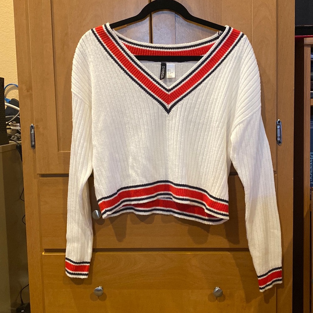 Cropped sweater